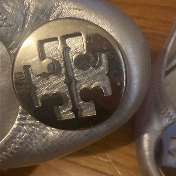 Tory Burch Silver Ballet Flats Woman 7 1/2 - Picture 2 of 7
